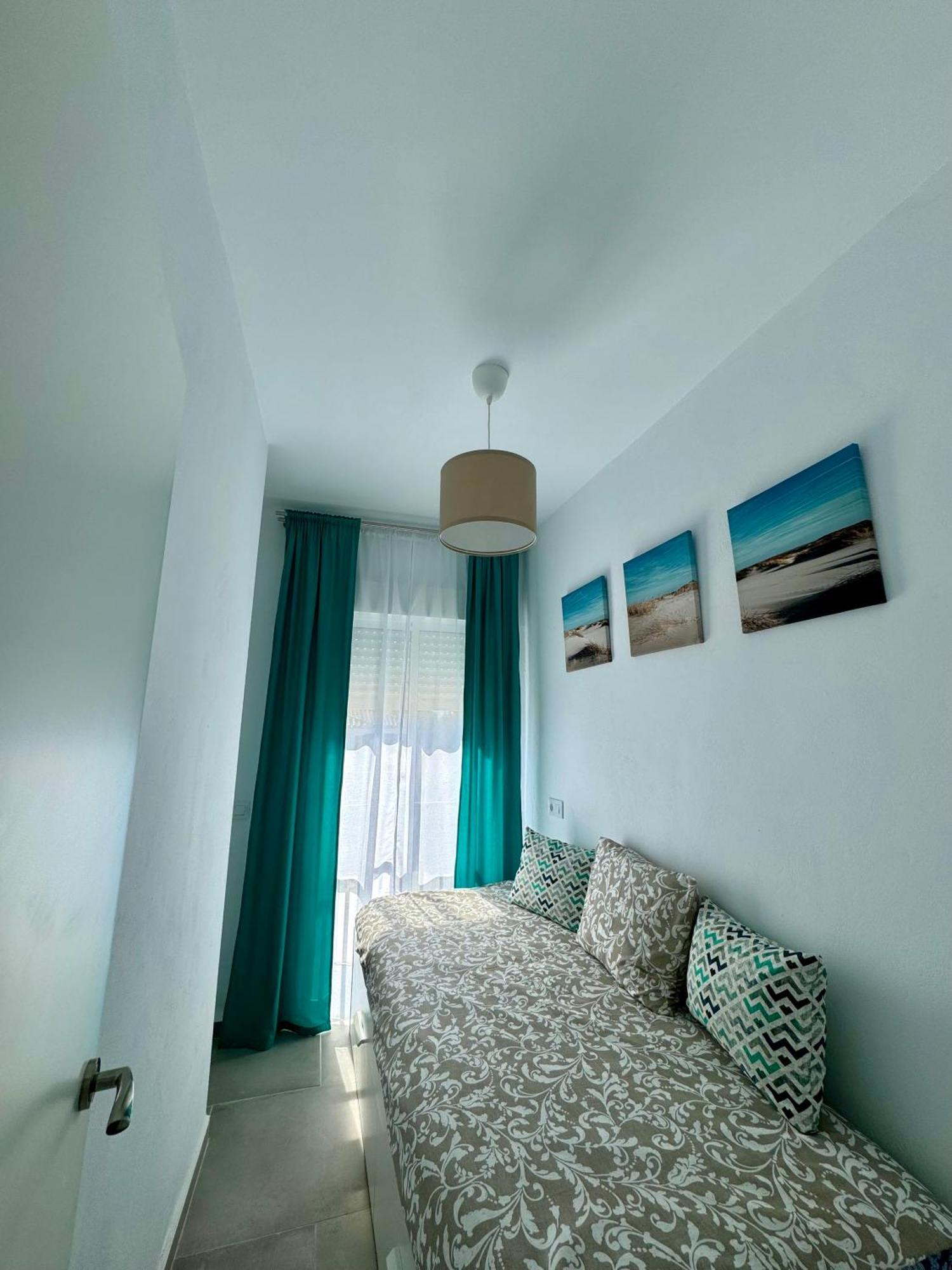 Apartamentos Munoz Fornell 2 Chiclana de la Frontera Eksteriør billede